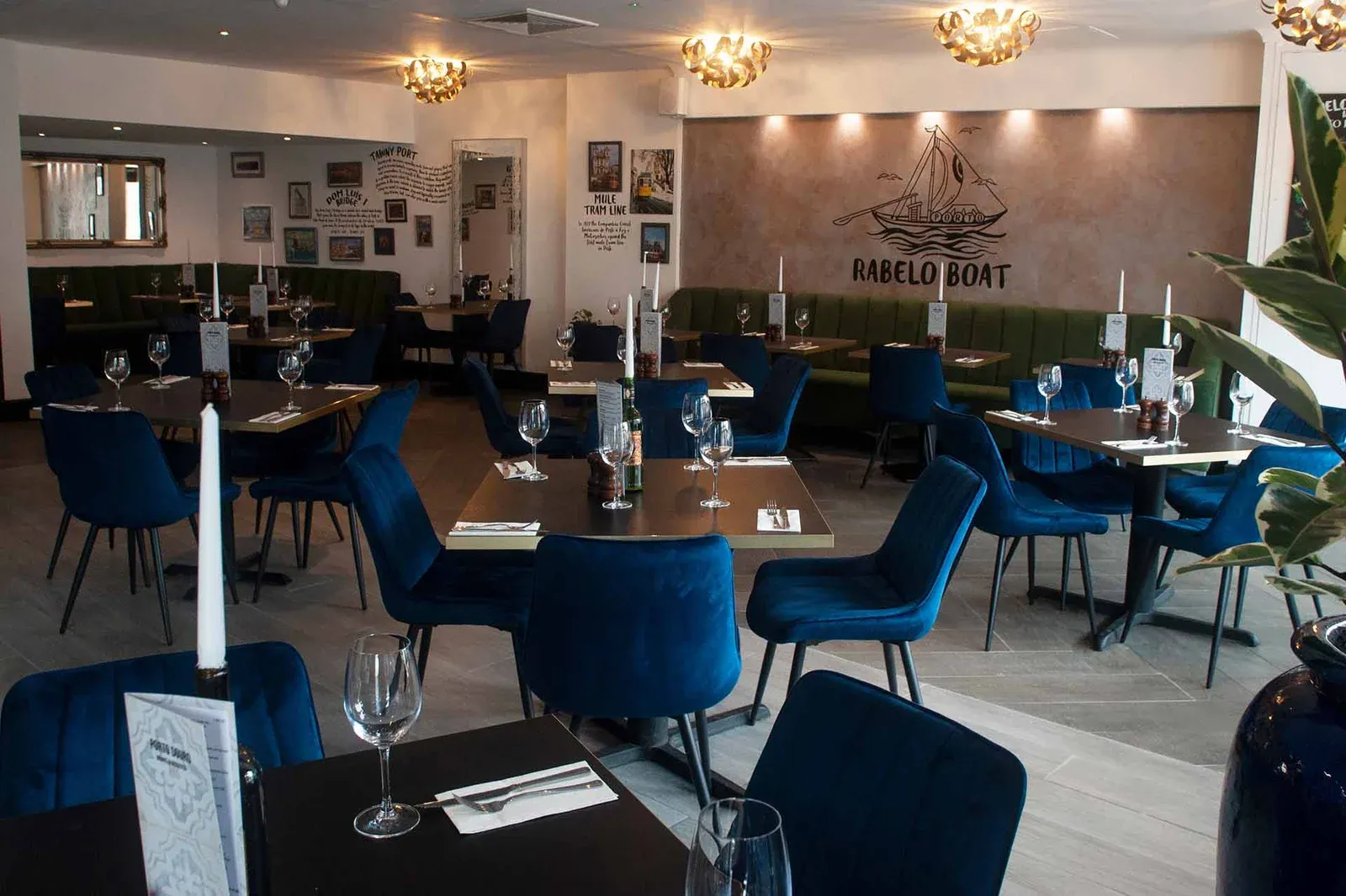 Porto Douro dining area