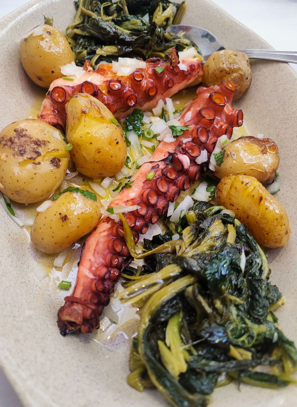 octopus with potatoes 